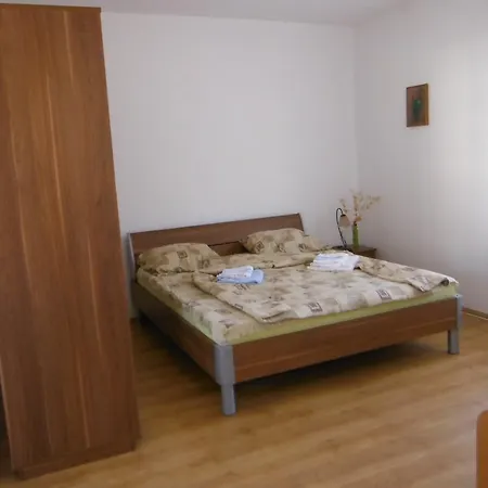 Bed & Breakfast Musical Pansion Radgost, 3*